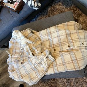 Womens oversized jacket, with tags on it!